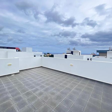 Azure 4 Bedrooms Haven Retreat: Where Tranquility Meets Turquoise Waters, Flic En Flac Mauritius المظهر الخارجي الصورة